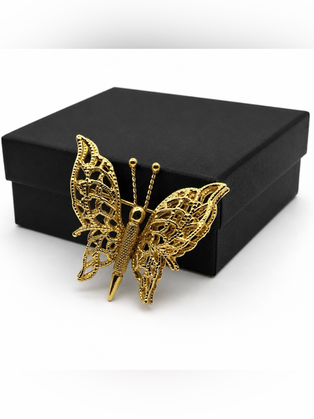 Monet Filigree Butterfly Brooch 1970’s (Susan Caplan Rediscovered)